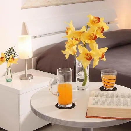 فندق مبيت وإفطار Rome Aparthotel 2*